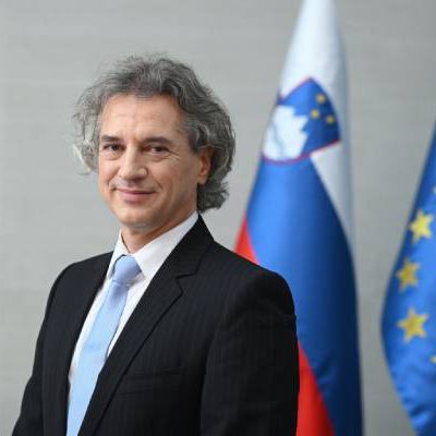 Robert Golob
