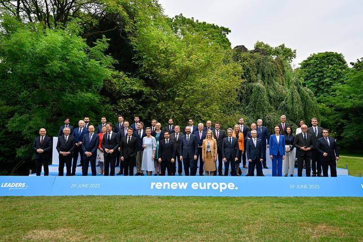 Rrrrrrphoto1688034980