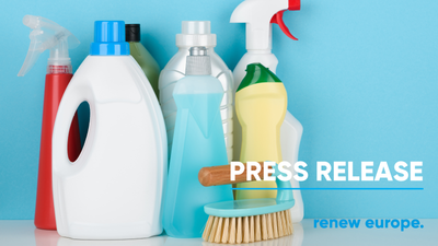 Dark background 13 002