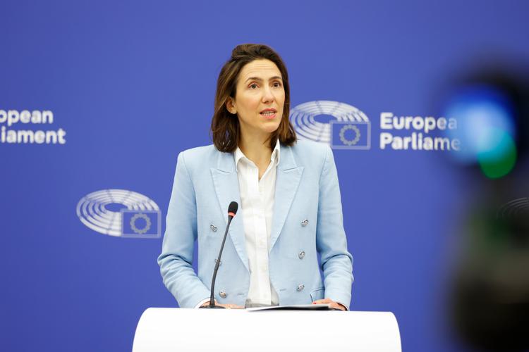 1739276137274 20250211 EP 180085 A CU 0127